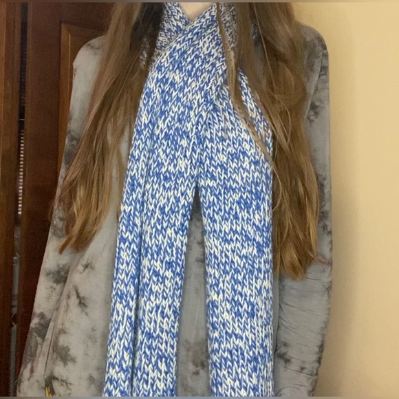 Aeropostale Knit Scarf - Picture 4 of 5